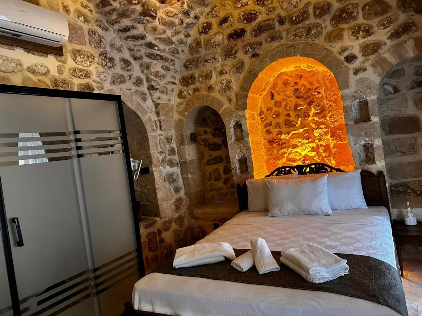 Arev Hotel Мардин Екстериор снимка