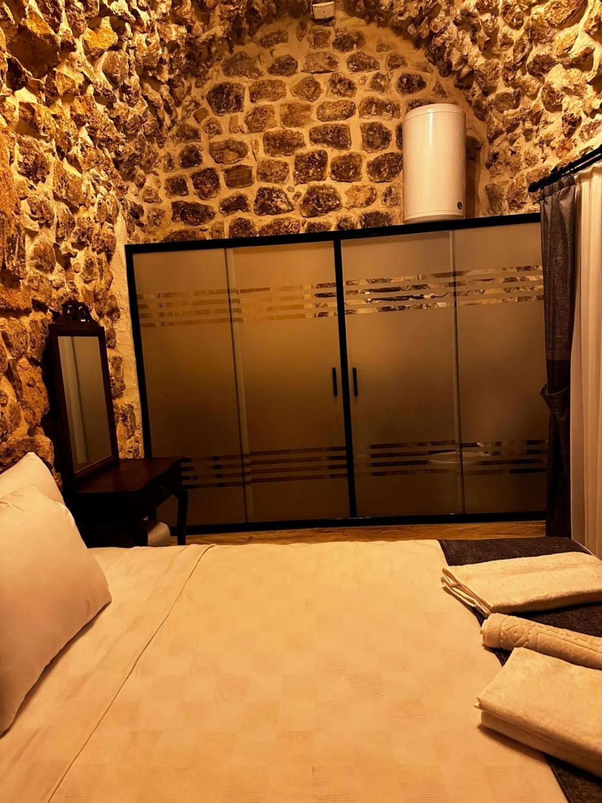 Arev Hotel Мардин Екстериор снимка